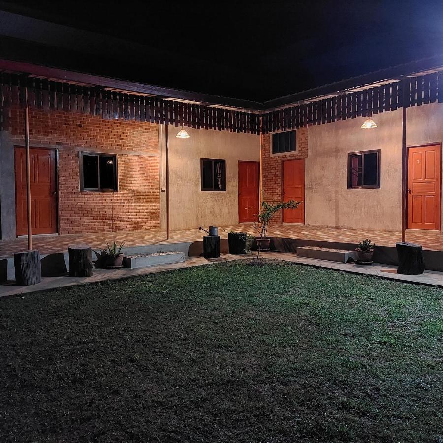 Yoga Homestay Seka 外观 照片