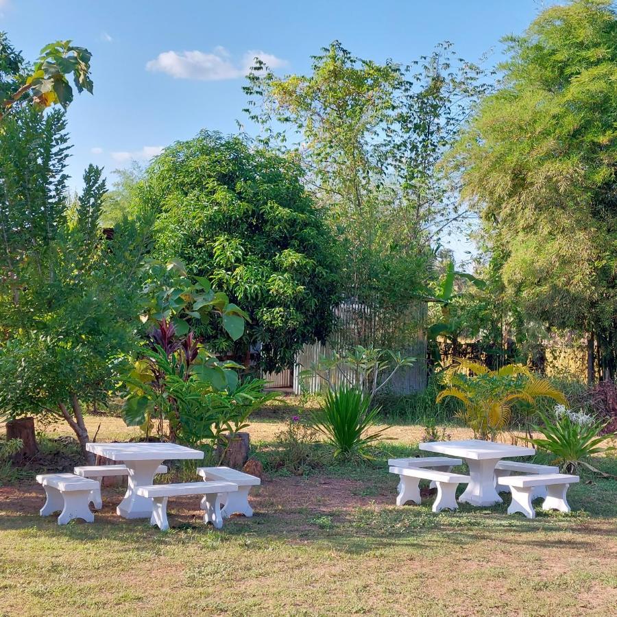 Yoga Homestay Seka 外观 照片